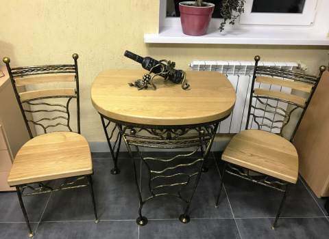Оригинальные позолоченные кованые стулья со столом СТЛ-110