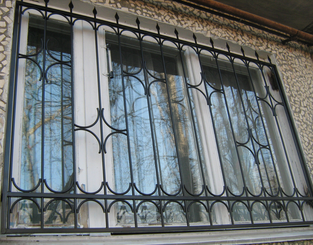 Кованая решетка на окно КР-118