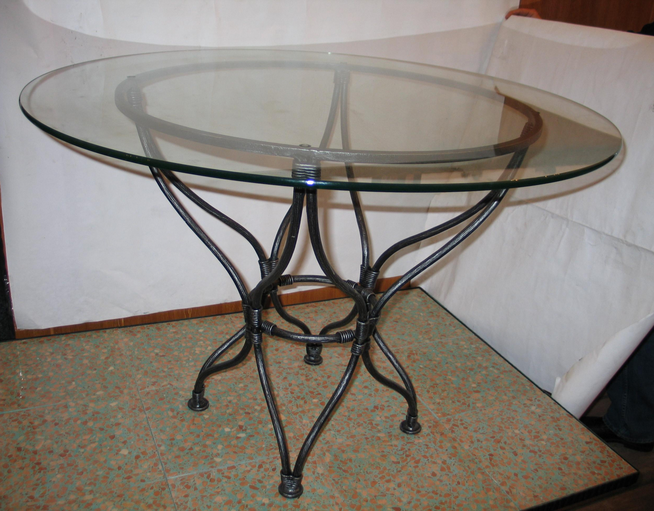 Кованый стол со стеклом СТЛ-144