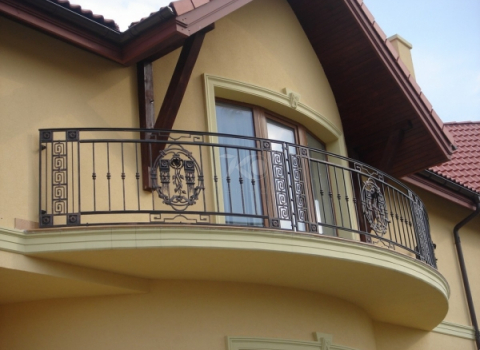 Модерновый кованый балкон КБ-040