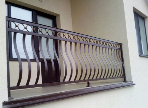 Недорогой кованый балкон КБ-012