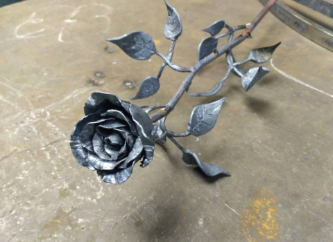 Кованая роза для декора КЦВ-029