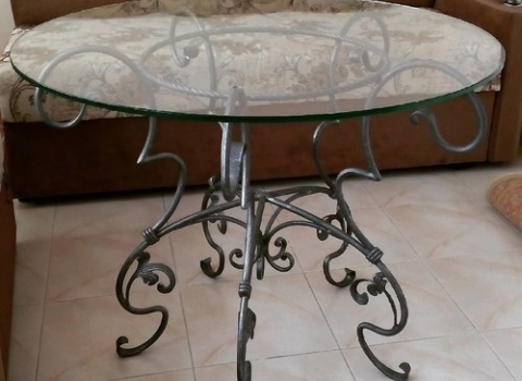 Кованый ажурный стол со стеклом СТЛ-002