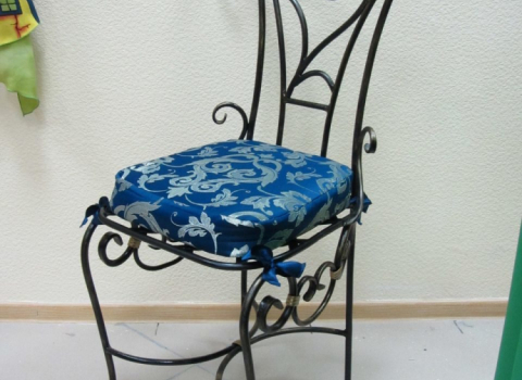 Кованый ажурный стул с мягким сиденьем СТЛ-030