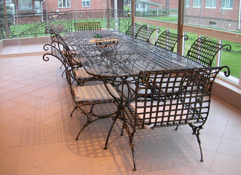 Большой кованый стол со стульями авторской работы СТЛ-053