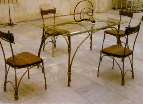 Необычные кованые стулья и стол СТЛ-103