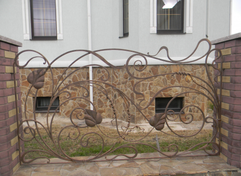 Витой кованый забор с листьями ЗА-043
