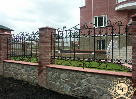 Кованый забор для загородного дома ЗА-117