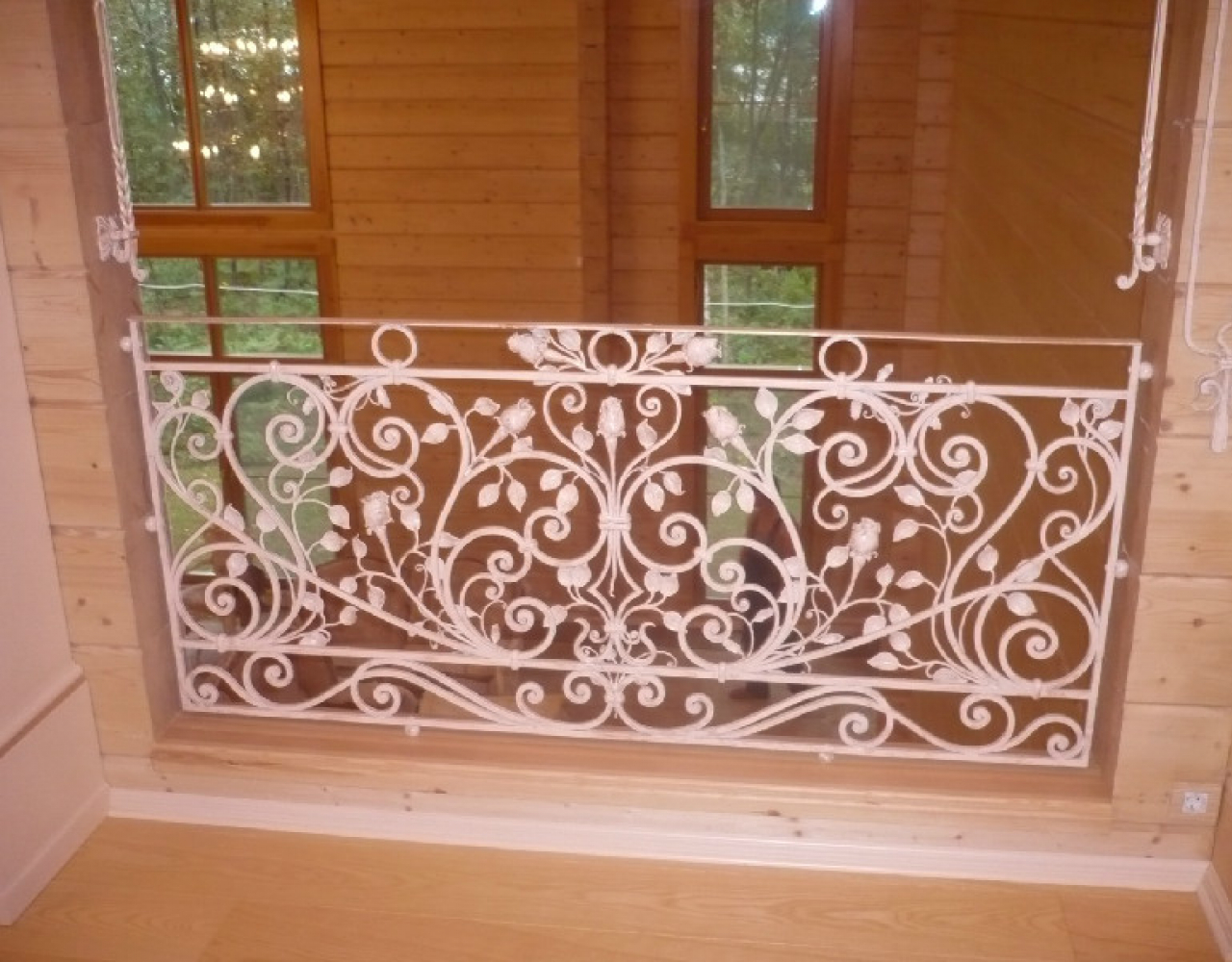 Кованый балкон для окна КБ-029