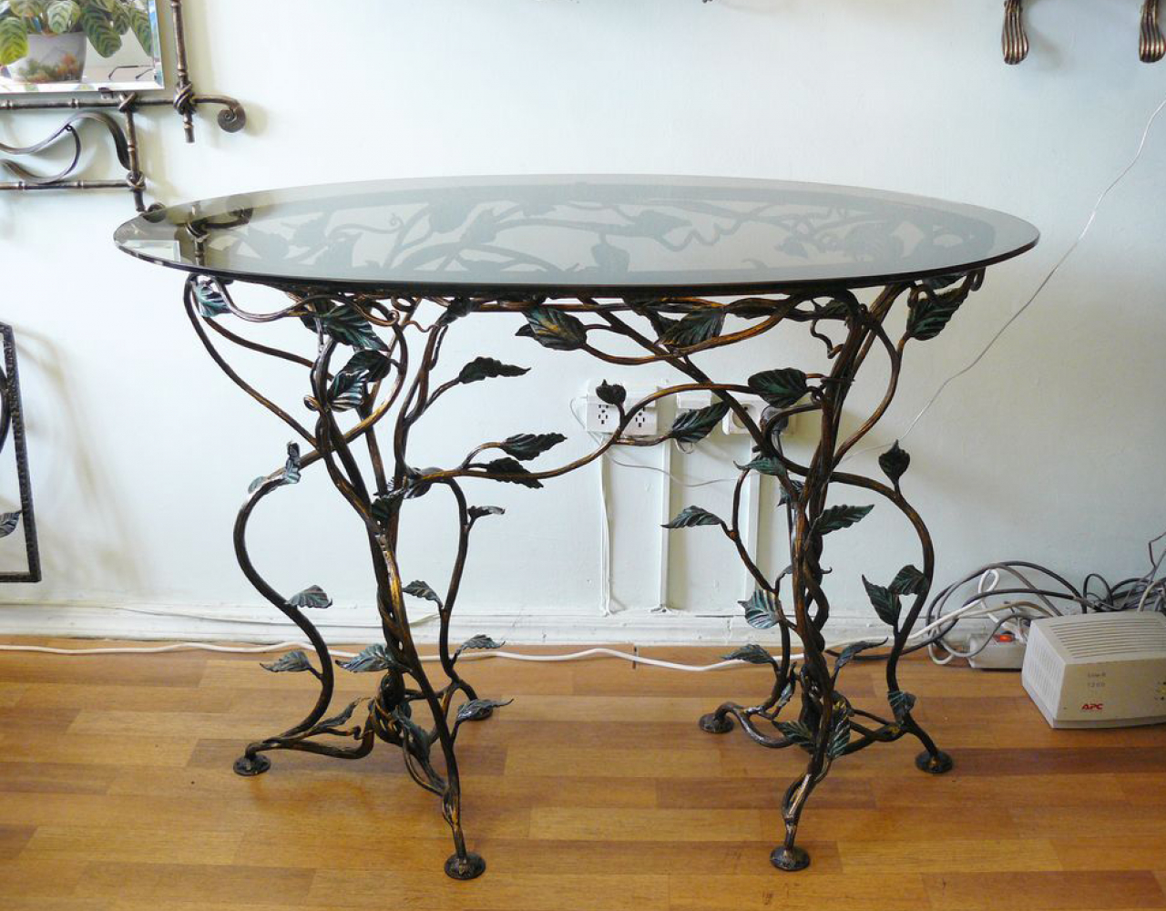 Кованый стол с растительным орнаментом СТЛ-031