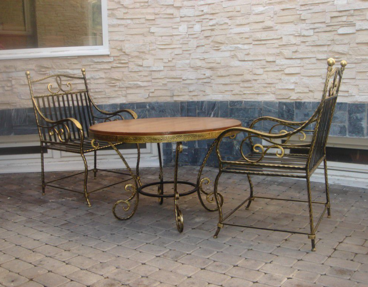 Кованые кресла и стол в золотом цвете СТЛ-052