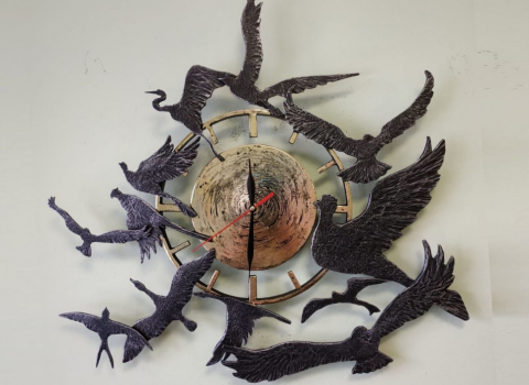 Декоративные кованые часы с птицами КЧС-028