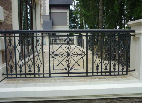 Кованый балкон в стиле модерн КБ-063
