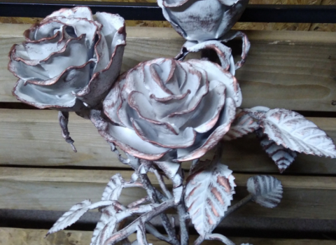 Кованые патинированные розы КЦВ-061