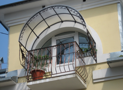 Кованый козырек для балкона КК-070