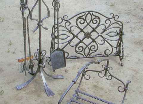 Ажурные кованый каминный набор, решетка и дровница КНД-073