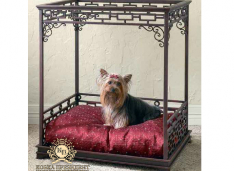 Красивая кованая кроватка для собачки КМП-014