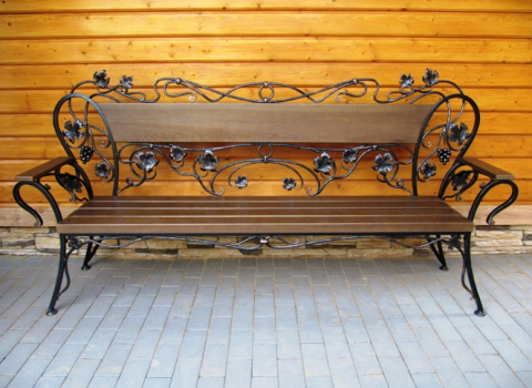 Кованая скамейка с лозой КС-077