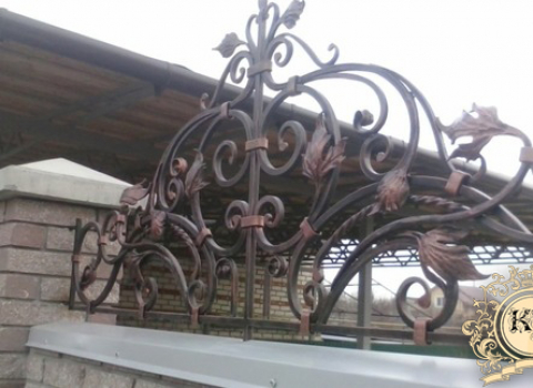 Кованый забор с растительным орнаментом ЗА-090
